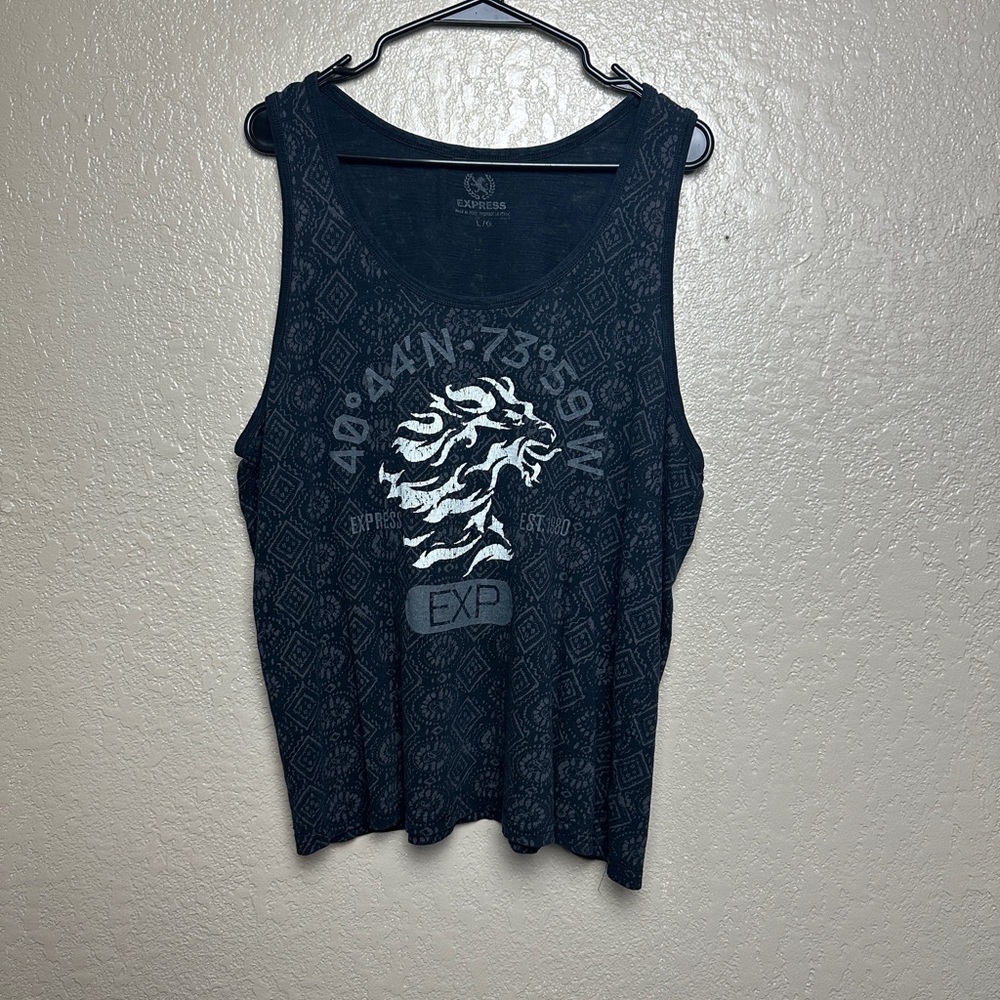 EXPRESS Graphic Tank Top